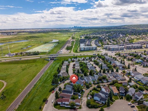 52 Covington Road Ne, Calgary, AB 
