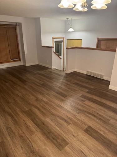 52 Covington Road Ne, Calgary, AB 