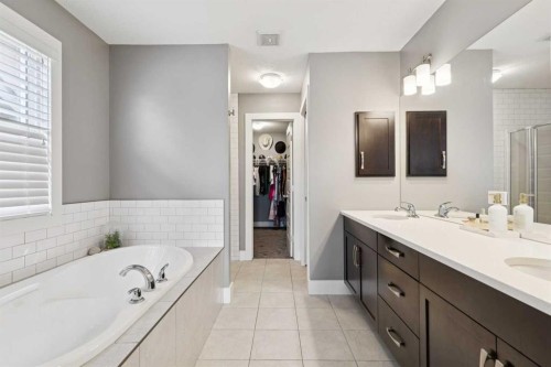 48 Masters Common Se, Calgary, AB 