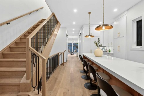 727 15 Street Nw, Calgary, AB 