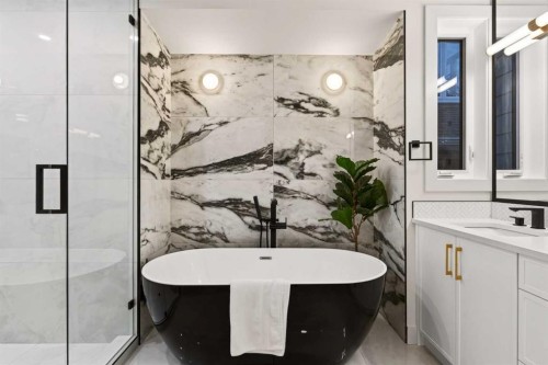 727 15 Street Nw, Calgary, AB 