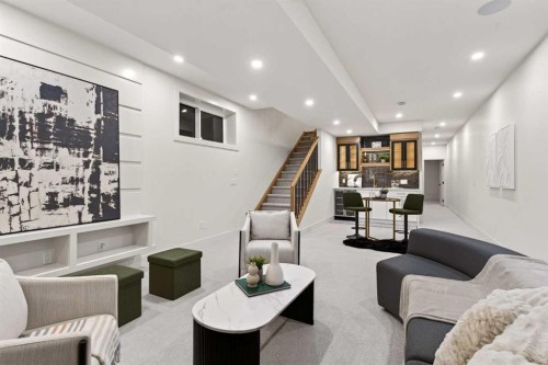 727 15 Street Nw, Calgary, AB 
