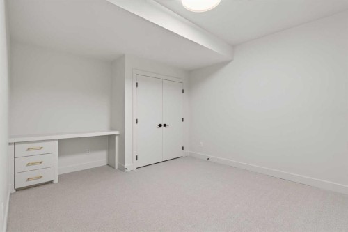 727 15 Street Nw, Calgary, AB 