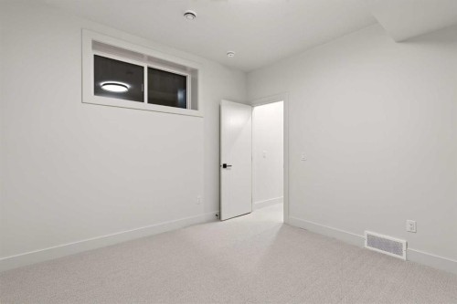 727 15 Street Nw, Calgary, AB 