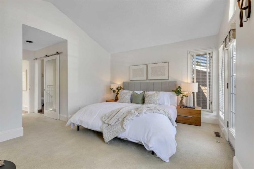 2215 3 Avenue Nw, Calgary, AB 