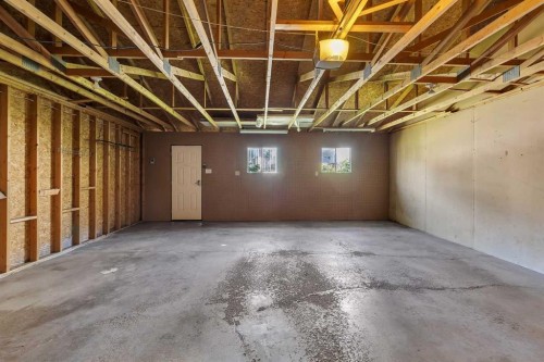 2215 3 Avenue Nw, Calgary, AB 