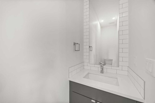 2105 5 Street Nw, Calgary, AB 