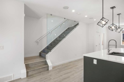 2105 5 Street Nw, Calgary, AB 