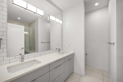2105 5 Street Nw, Calgary, AB 
