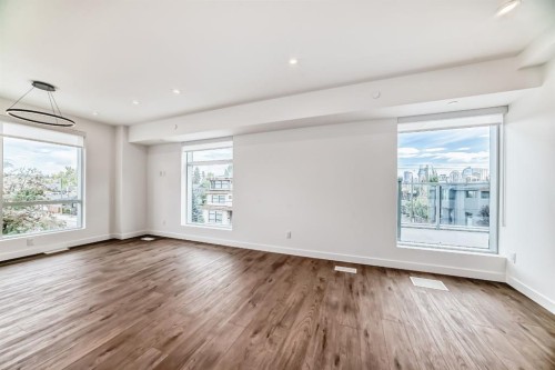 201-110 18A Street Nw, Calgary, AB - Indoor Photo Showing Other Room