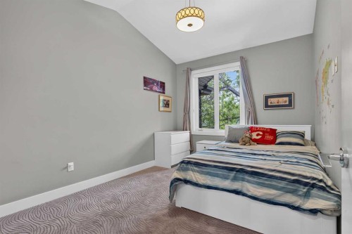 2219 2 Avenue Nw, Calgary, AB 