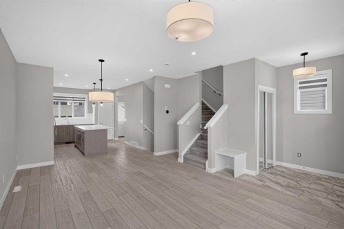 204 Chelsea Manor, Chestermere, AB 