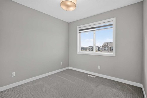 204 Chelsea Manor, Chestermere, AB 