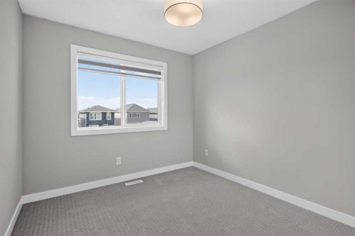 204 Chelsea Manor, Chestermere, AB 