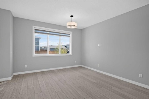 204 Chelsea Manor, Chestermere, AB 