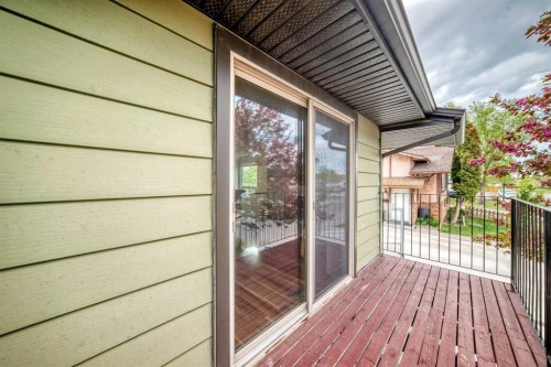 4218 38 Street Ne, Calgary, AB 