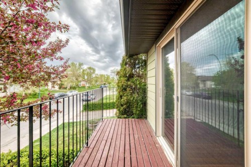 4218 38 Street Ne, Calgary, AB 