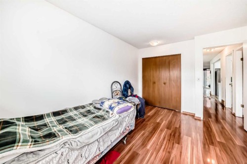4218 38 Street Ne, Calgary, AB 
