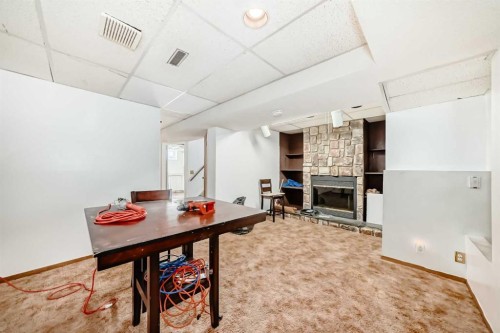4218 38 Street Ne, Calgary, AB 