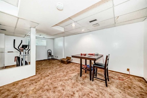 4218 38 Street Ne, Calgary, AB 