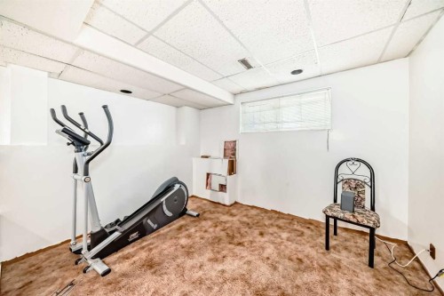 4218 38 Street Ne, Calgary, AB 