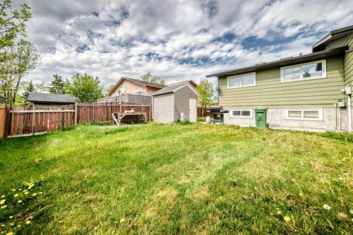 4218 38 Street Ne, Calgary, AB 