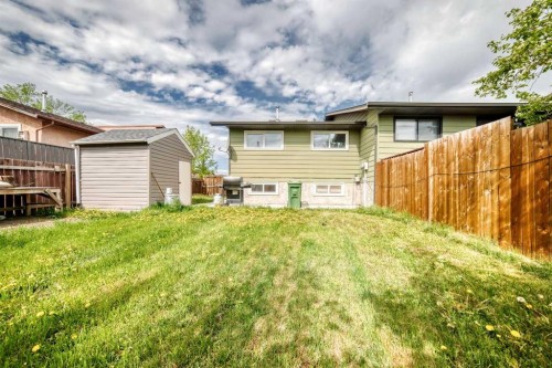 4218 38 Street Ne, Calgary, AB 