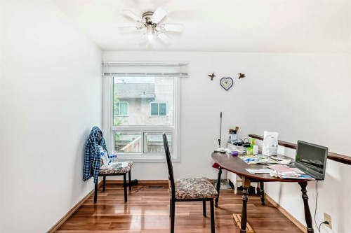 4218 38 Street Ne, Calgary, AB 