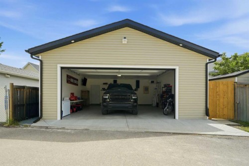 60 Prestwick Heights Se, Calgary, AB 