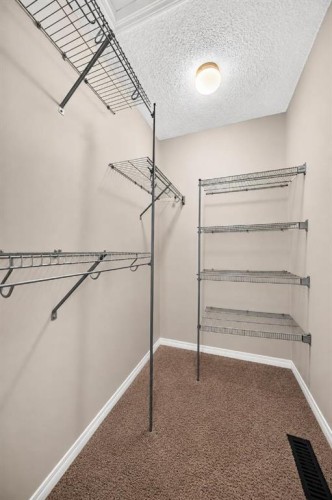 91 Autumn View Se, Calgary, AB 