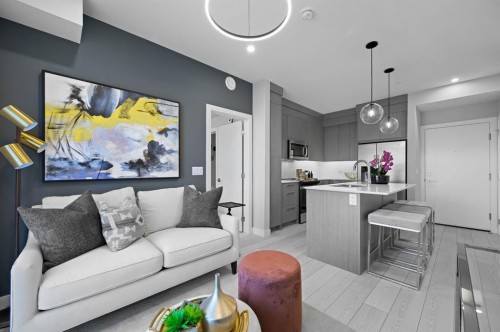 1521-63 Corner Glen Crescent Ne, Calgary, AB - Indoor