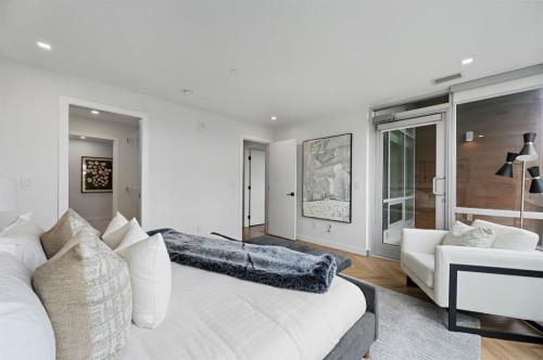 114-8505 Broadcast Avenue Sw, Calgary, AB - Indoor Photo Showing Living Room