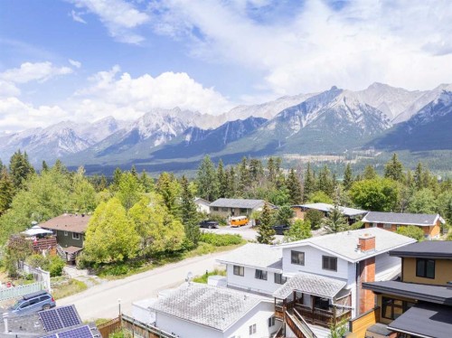 18 Macdonald Place, Canmore, AB 