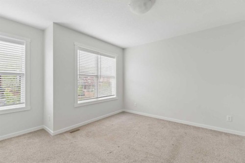 469 Cranbrook Square Se, Calgary, AB 