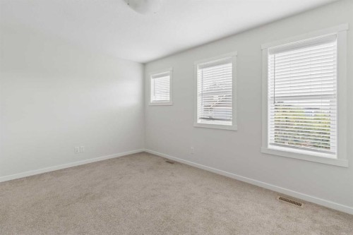 469 Cranbrook Square Se, Calgary, AB 