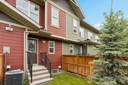 469 Cranbrook Square Se, Calgary, AB 