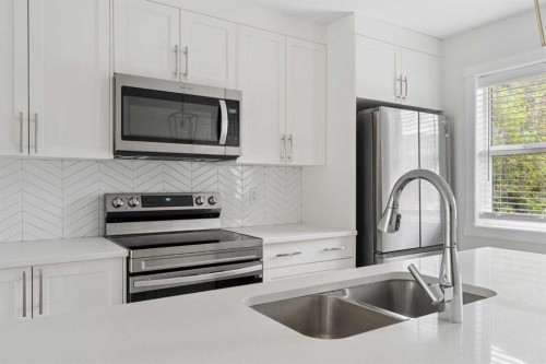 469 Cranbrook Square Se, Calgary, AB 