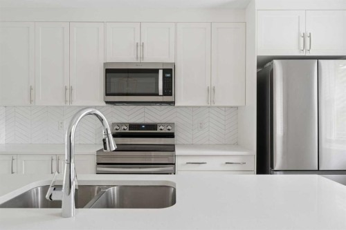 469 Cranbrook Square Se, Calgary, AB 