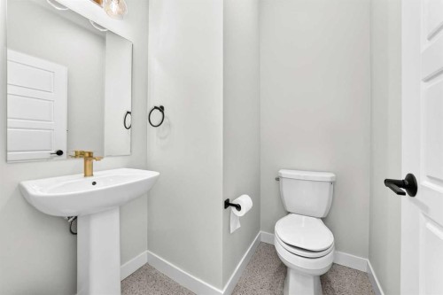 76 Shale Avenue, Cochrane, AB 