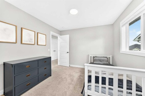 76 Shale Avenue, Cochrane, AB 