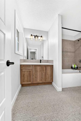 76 Shale Avenue, Cochrane, AB 