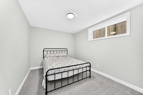 76 Shale Avenue, Cochrane, AB 