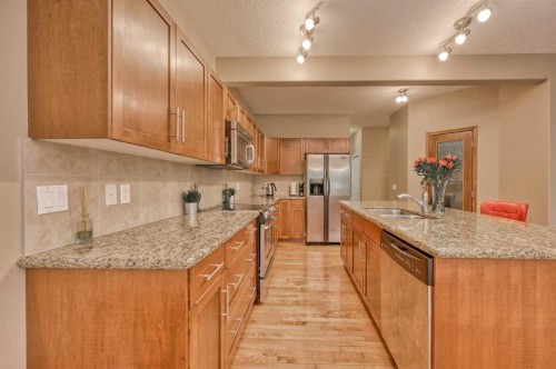 141 Royal Ridge Mount Nw, Calgary, AB 