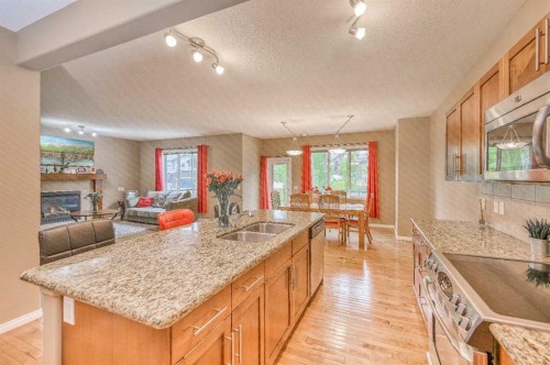 141 Royal Ridge Mount Nw, Calgary, AB 