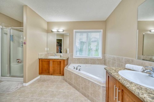 141 Royal Ridge Mount Nw, Calgary, AB 