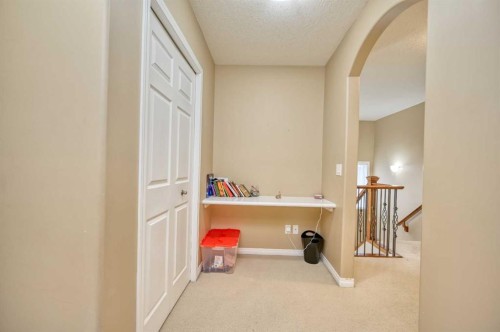 141 Royal Ridge Mount Nw, Calgary, AB 