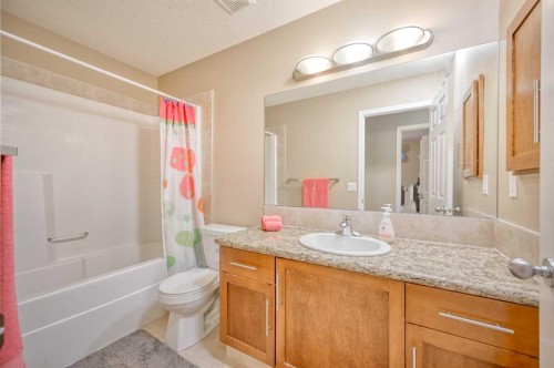 141 Royal Ridge Mount Nw, Calgary, AB 
