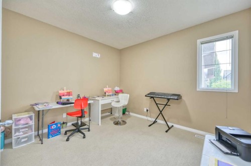 141 Royal Ridge Mount Nw, Calgary, AB 