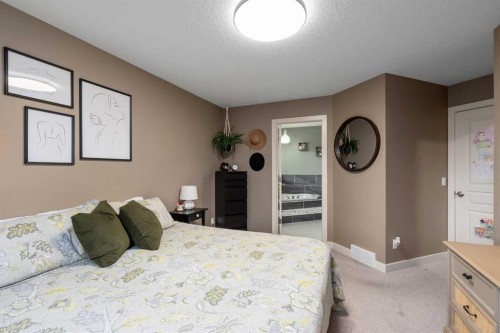 2067 Luxstone Boulevard Sw, Airdrie, AB 