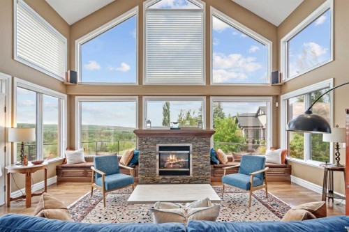 13 Discovery Rise Sw, Calgary, AB 